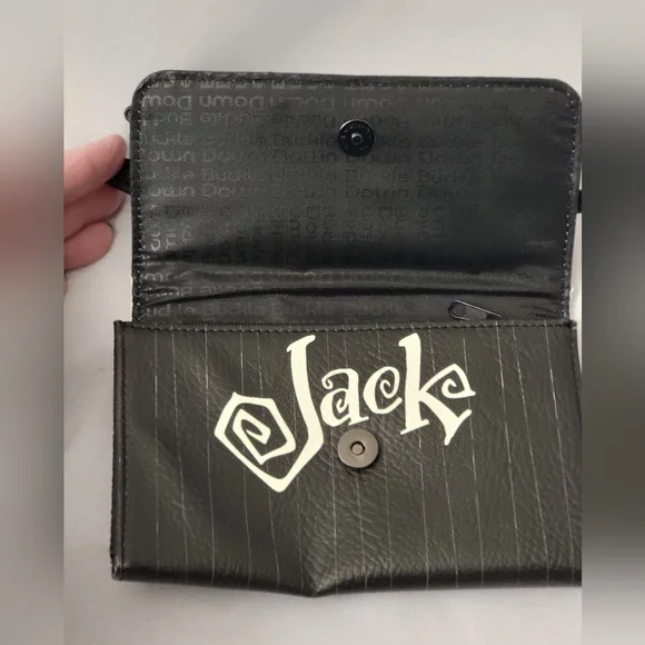 Disney Tim Burton's The Nightmare Before Christmas Wallet - Picture 2 of 11